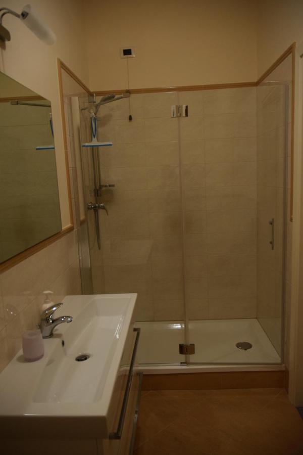 Lucca Cycling Holidays Il Tiglio Rooms Sant'Andrea di Compito Bagian luar foto